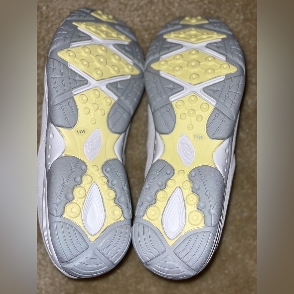 Easy spirit as EZTRY slip on 11 wide i. light gray new in box - Picture 7 of 10